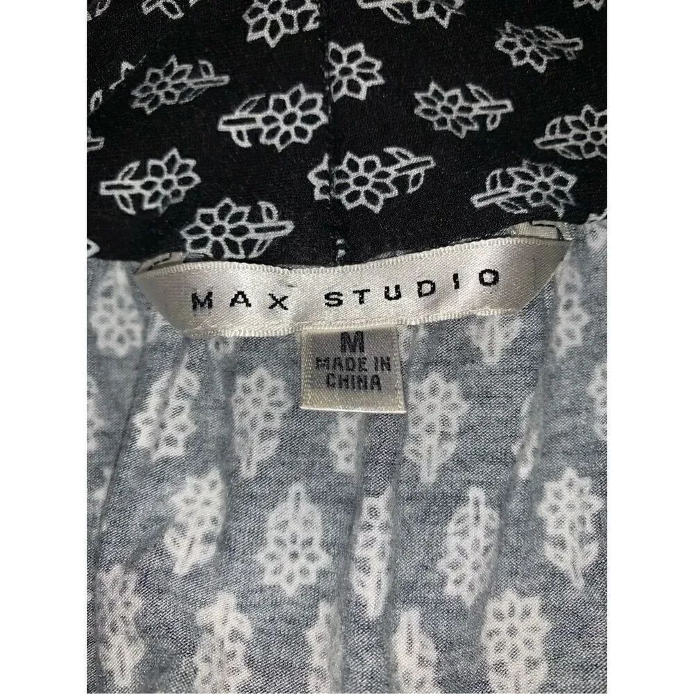 Max Studio V-neck Tank Top - Picture 5 of 6
